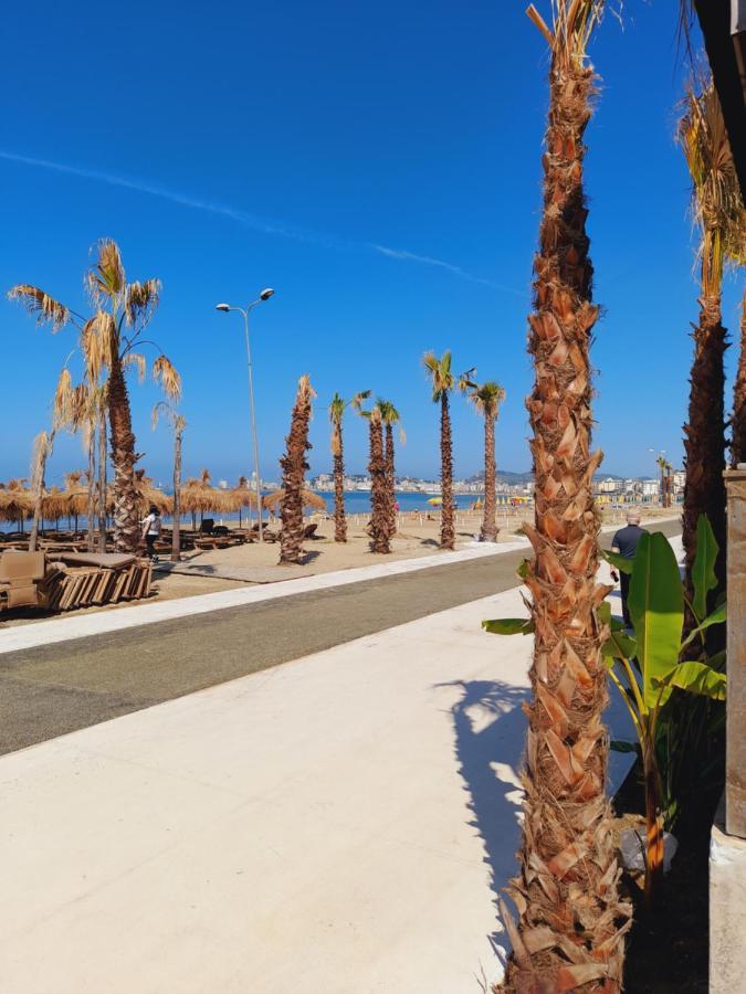 Seaside Deluxe Apartment Durrës 外观 照片
